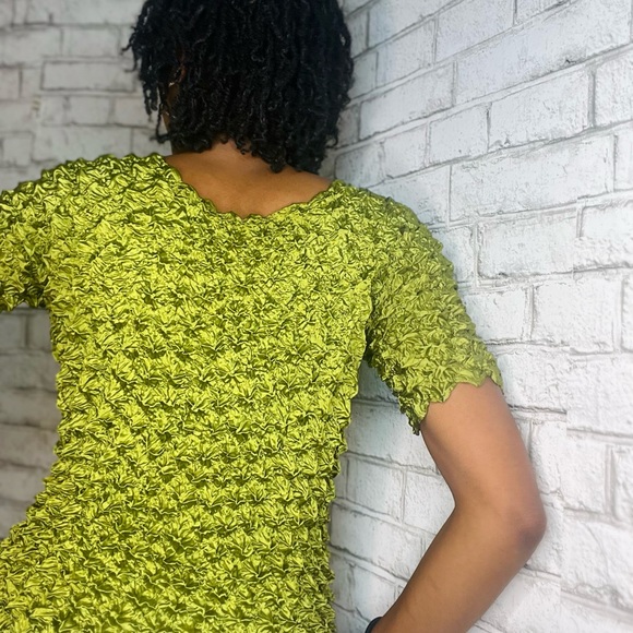 Y2K Popcorn Fabric Top - Picture 6 of 6